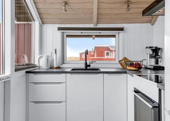 Holiday home Neia - 640m From The Sea By Interhome Lakolk